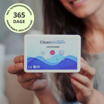 Cleanstream kalkopløser elektronisk enhed monteret på vandrør